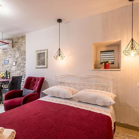 Holiday Home Riva Promenade Сплит Экстерьер фото